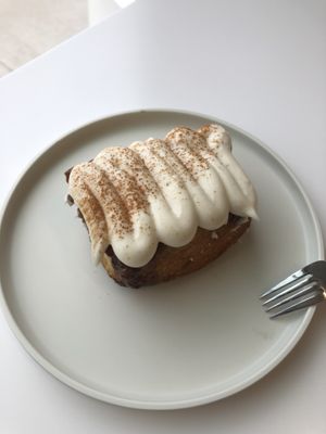 Cinnamon bun  at To Live For in Vancouver