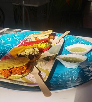 4 estaciones 🍃☀️🍂❄️ #Veganuary at Yizak Vegan Food in Santiago