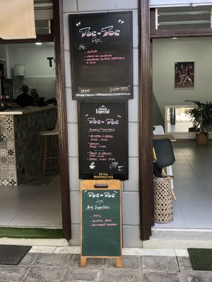 Prices are good soup, 2x mains, 2large beer, soda, 2x desert was €22 #Veganuary at Toc Toc in Tenerife