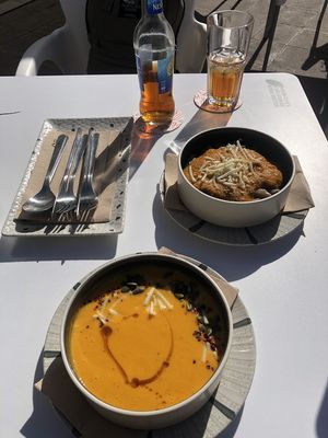Here you see pumpkin soup and buckwheat pasta! It was really good! #Veganuary at Toc Toc in Tenerife
