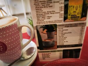 Chai latte so good! €2,50. Wauw... In the Netherlands this is €4,94 at Toc Toc in Tenerife