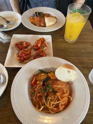Tomato veggie pasta and bruschetta  at AZZURRA in Ishigaki
