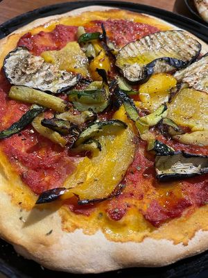 Pizza Vegetariana without cheese at bistrot 3.0 in Venice