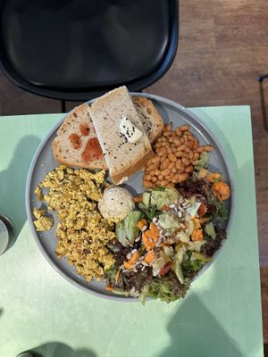 Breakfast  at Katzentempel - Hannover in Hannover