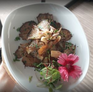 sauttéed mushrooms at MAD - Two Spicy Chefs in Pataias