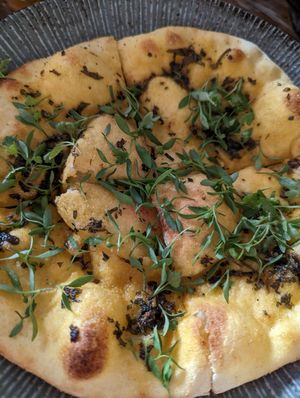 Garlic pizza bread starter at The Snooty Tavern in St Neots
