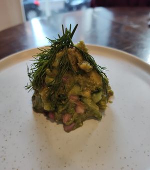 Avocado Granatapfel Bäumchen at Bumblebee Cafe in Kandel