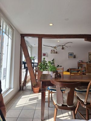  at Bumblebee Cafe in Kandel