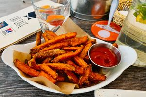 Sweet potato fries at Cat Cafe in Vilnius