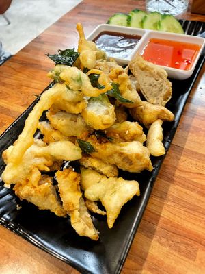 Herb fried chicken  at Kuan Yin Tea House in Southport