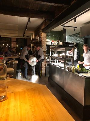 Vloeibare stikstof voor desert  at Oan Tafel in Wergea