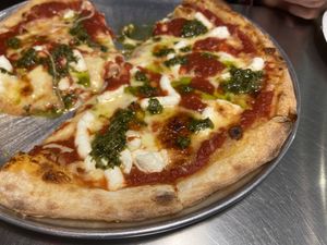   at Mad Perros Pizza in Nasushiobara