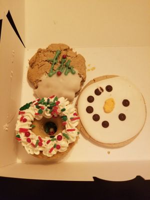 Christmas cookies and donut at The Water Bar in Geneva