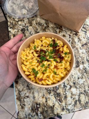 Mac and Cheese 😍  at Flora Vegan Cafe in Tamarindo