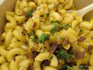 Mac and Cheese at Flora Vegan Cafe in Tamarindo