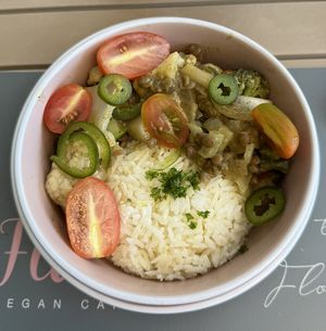 This was supposed to be a green curry yet I couldn‘t really taste the curry, pretty bland.  at Flora Vegan Cafe in Tamarindo