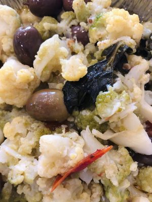 Broccoli stufati con olive  at Panificio Dolce & Pane in Bari