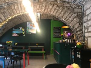 Lovely cool, calm interior at Pulse in Edinburgh