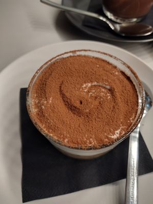 Overnight oats at Pulse in Edinburgh