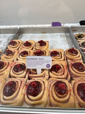 Raspberry roll  at Cinnamood in Dusseldorf