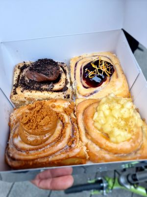 Drooling 🤤🤤 at Cinnamood in Dusseldorf