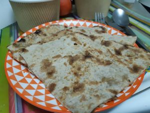 Vegan naan at Roti - Indian Vegetarian Kitchen in Madrid