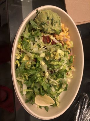 Guac , pico de gallo, lettuce, slice of lime, corn 🌽 spicy salsa   at Guac Time in Hicksville