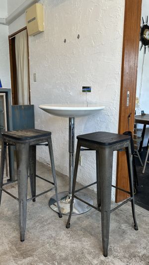   at Klatch Coffee in Ishigaki