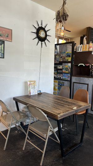   at Klatch Coffee in Ishigaki