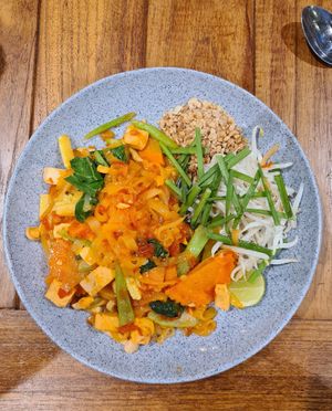 Pad thai at Namaste Vegetarian in Phuket