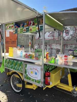 Burghetta  at Burghetta Il Burgher in Bicicletta in Milan