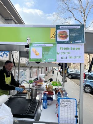 Burghetta  at Burghetta Il Burgher in Bicicletta in Milan