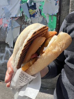 Hot dog  at Burghetta Il Burgher in Bicicletta in Milan