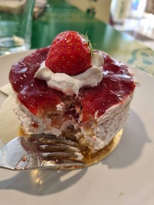 Strawberry Törtchen  at Café Allerlei in Trier