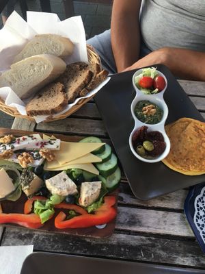 Cheese plate for 15 euros at Café Allerlei in Trier