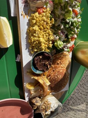 Vegan breakfast  #Veganuary at M Cafe in Carcavelos