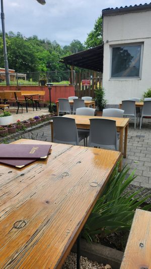 Biergarten at Bocciabahn Tübingen - Juegos de Bochas in Tubingen