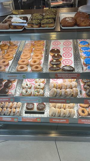 Todos los productos veganos bien señalizados   at Dunkin' in Santiago