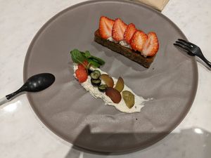 Cake at The Vegetarian Butcher Roppongi - ザ・ベジタリアン・ブッチャー六本木店 in Tokyo