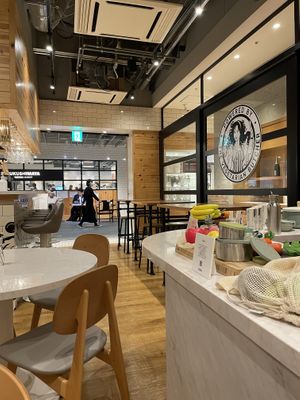 Inside at The Vegetarian Butcher Roppongi - ザ・ベジタリアン・ブッチャー六本木店 in Tokyo