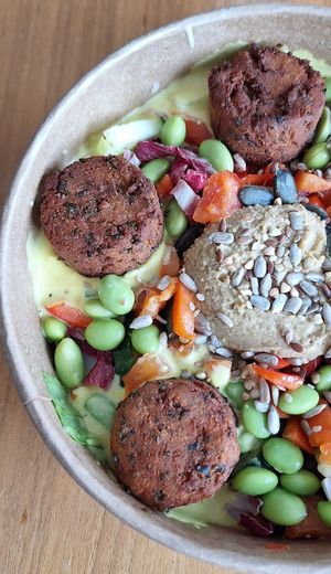Falafel bowl at Veamo  in Friedrichshafen
