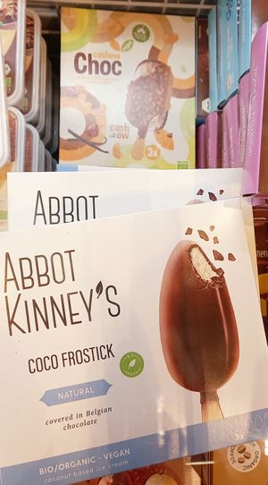 veganes eis am stiel  at Denns BioMarkt in Remscheid