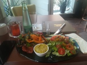  at Lloyd's Café & Bar in Dresden