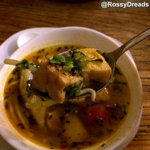 Tofu hot and sour soup at Chay Village in Berlin