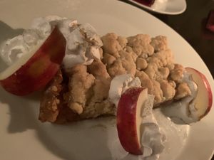 Apfel crumble at Vaust Braugaststatte in Berlin