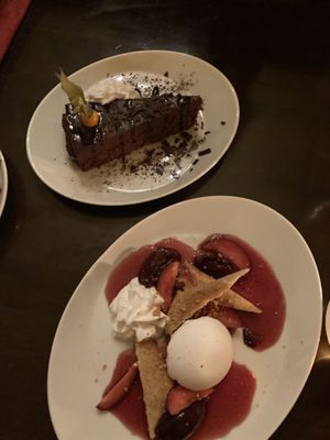 Schokokuchen und frangelico Parfait  at Vaust Braugaststatte in Berlin