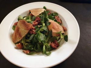 Feldsalat at Vaust Braugaststatte in Berlin