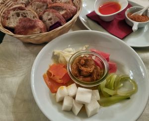 small snack at Vaust Braugaststatte in Berlin