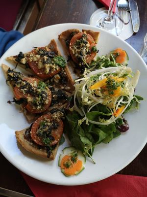 Dinkeltarte at Vaust Braugaststatte in Berlin