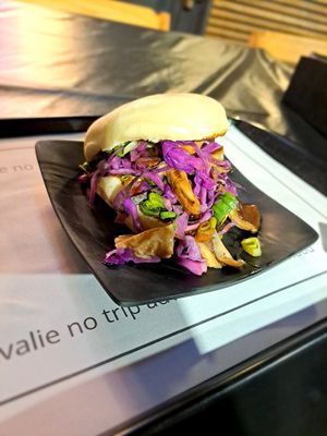 Bun vegan at Lamen Hood in Rio De Janeiro